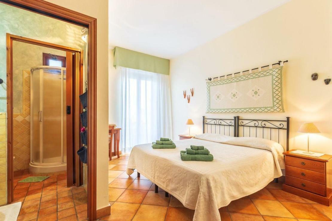 Il Leccio Bed and Breakfast Tortolì Eksteriør billede