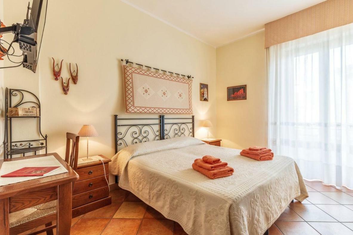 Il Leccio Bed and Breakfast Tortolì Eksteriør billede